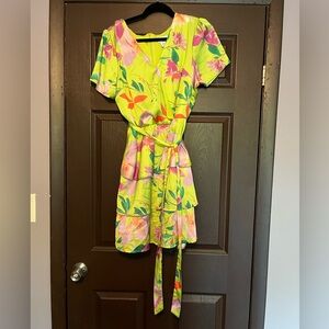 Lime Green Floral Dress 🌺🌸